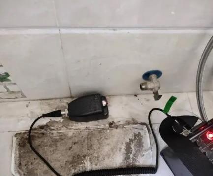 江南屋顶漏水维修公司分享下卫生间漏水的危害及解决方法